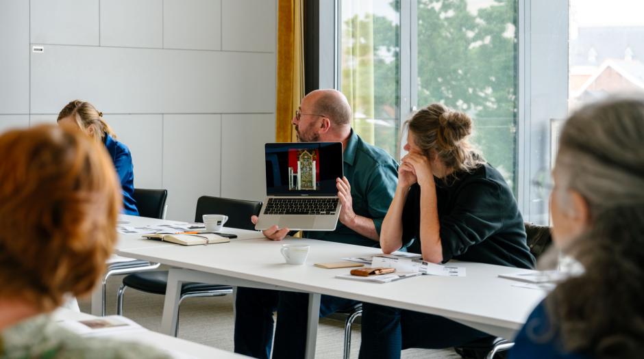 Bijeenkomst wetenschappelijk comité voor het passieretabelproject